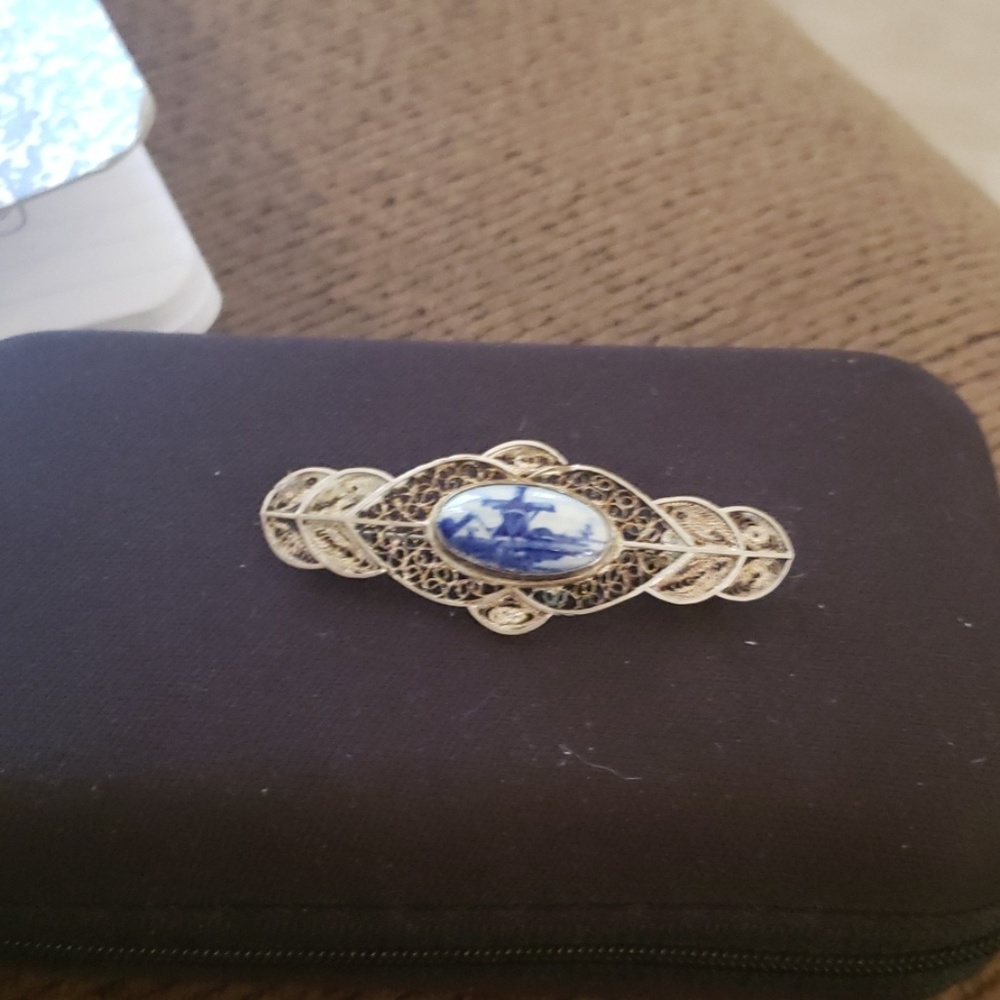 Vintage silver filigree Delft broach
